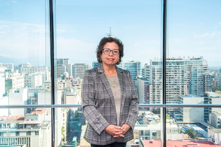 Ministra de Minería inicia viaje a China para asistir a Asia Copper Week 2025