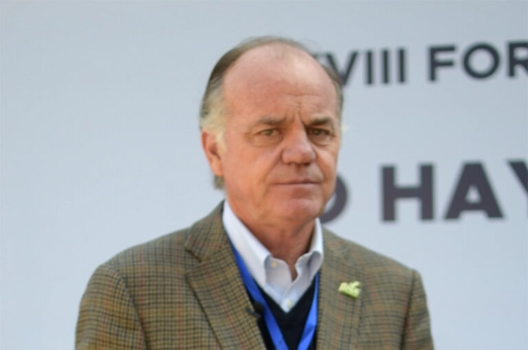 “La agricultura ocupa el 73% del agua en Chile, pero la transforma en alimento”