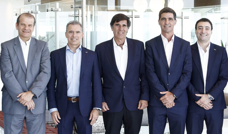 Enap firma contratos por US$12 mil millones para asegurar crudo argentino hasta 2033