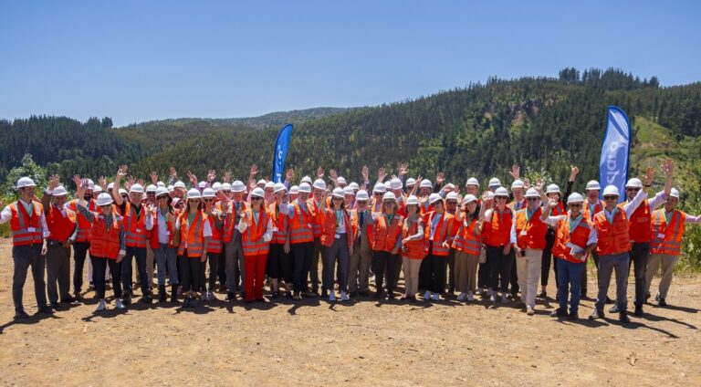 Embajadores de la Unión Europea conocen en Penco el proyecto de tierras raras más sostenible del mundo