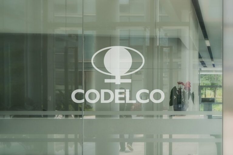 Contraloría da luz verde a contratos Corfo–Codelco y despeja el camino para acuerdo con SQM