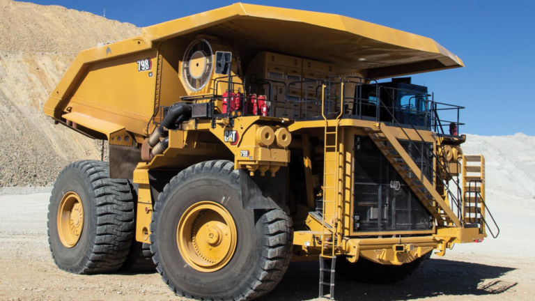 Codelco Andina completa incorporación de moderna flota con 18 nuevos camiones de alto tonelaje