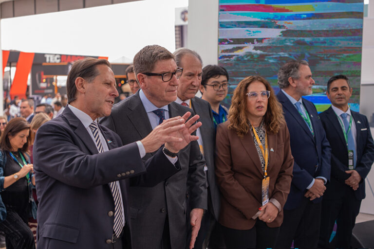 Antofagasta Minerals impulsa la minería del futuro con empleo local y transición hídrica en Exponor 2026