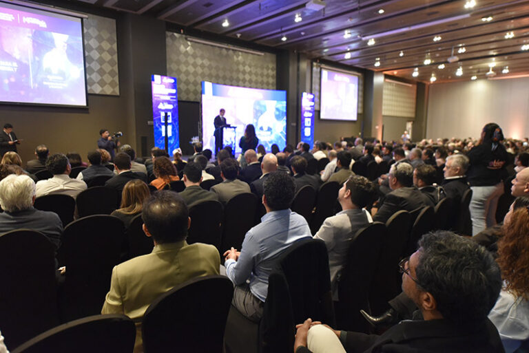 Inversión, logística, energía y minería fueron abordados en seminario de Antofagasta con mirada regional