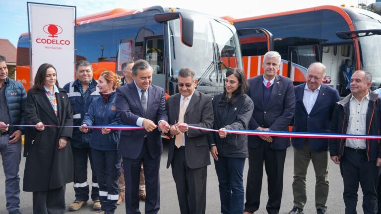 Codelco Ventanas marca hito al electrificar el 100% del transporte de sus trabajadores