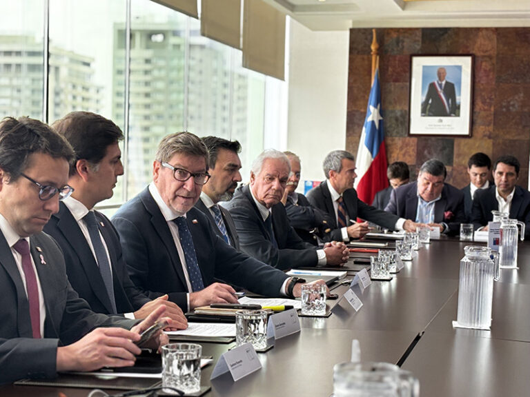 Biministro Daniel Mas anuncia aumento en el presupuesto de Sernageomin para seguridad minera
